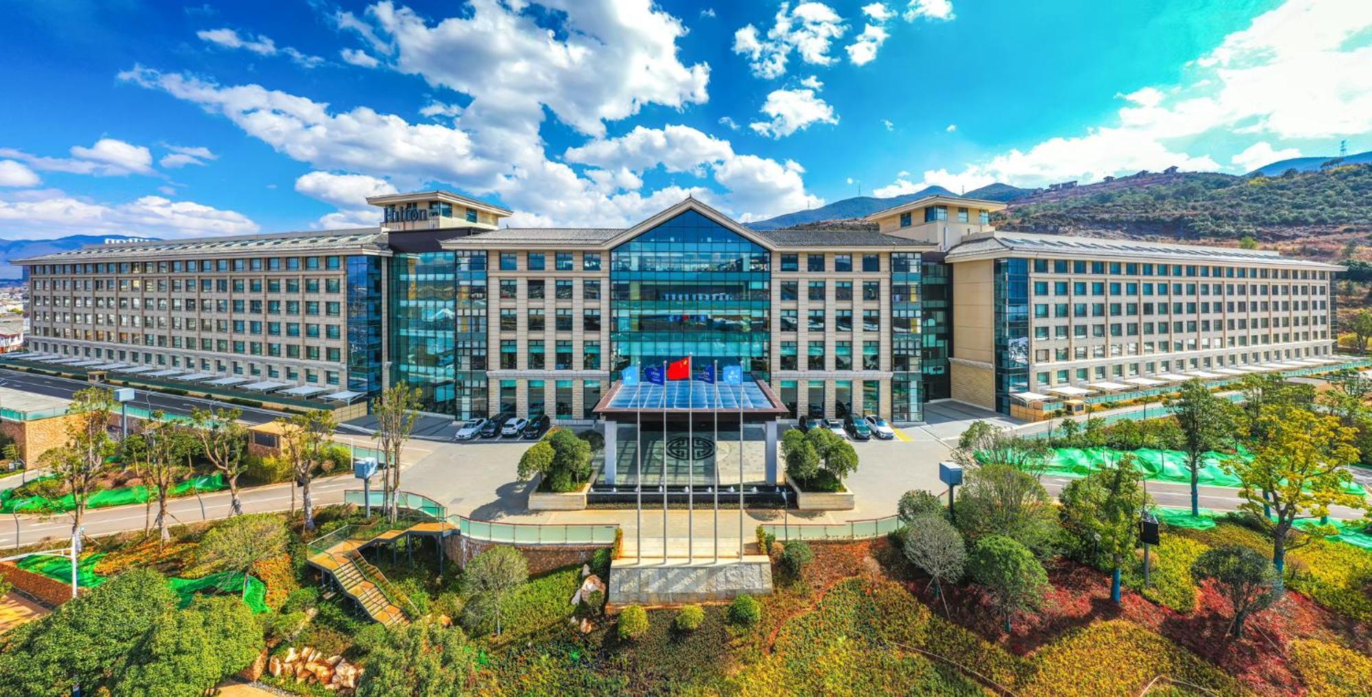 Отель Hilton Lijiang Лицзян Экстерьер фото